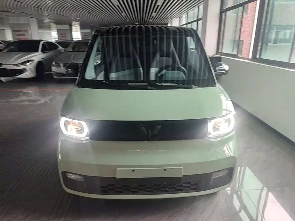 Wuling MINIEV — миниатюра 3