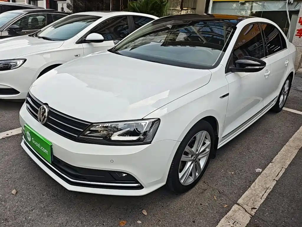 Volkswagen Sagitar