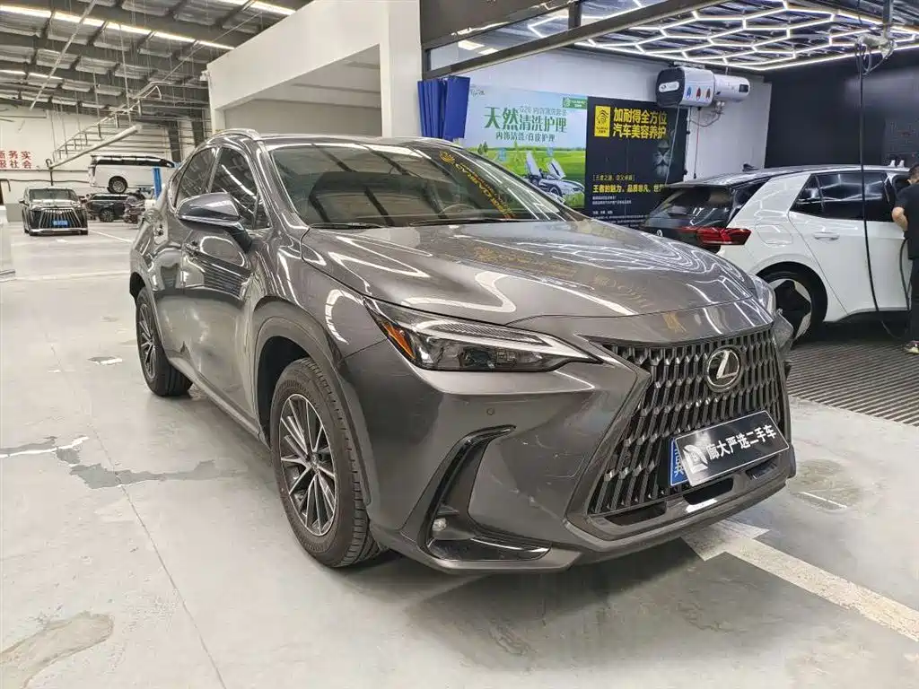 Lexus NX 2022 350h