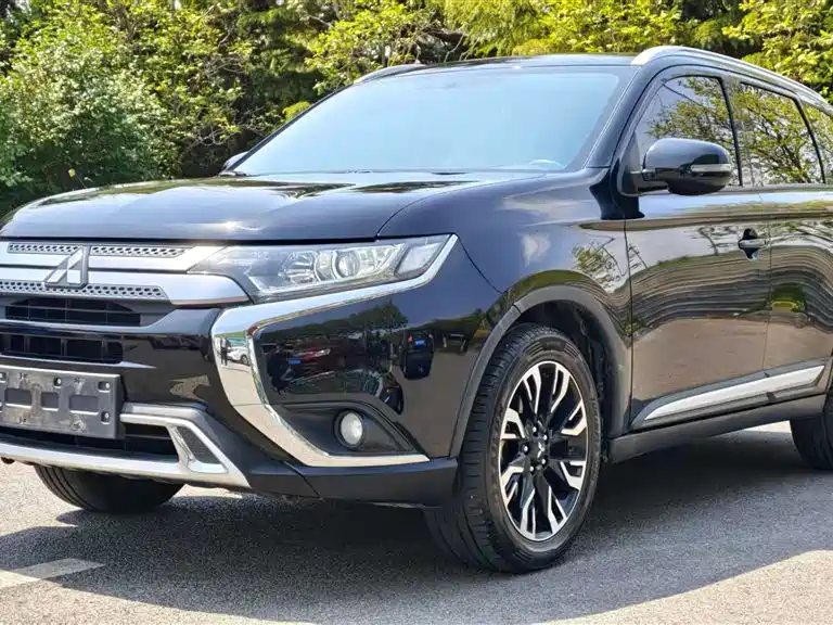 Mitsubishi Outlander 2019