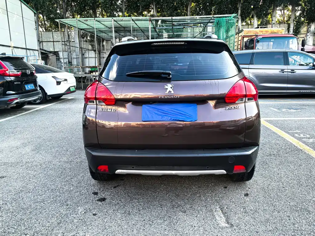 Peugeot 2008 — миниатюра 6
