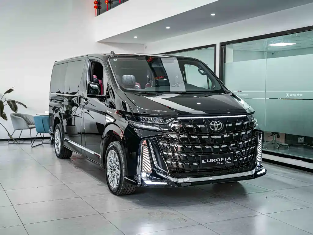 Toyota HiAce 2026 3.5L AT