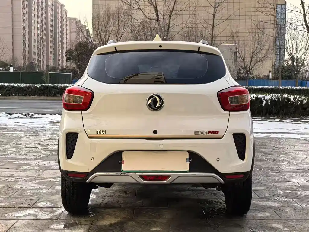 DONGFENG EX1