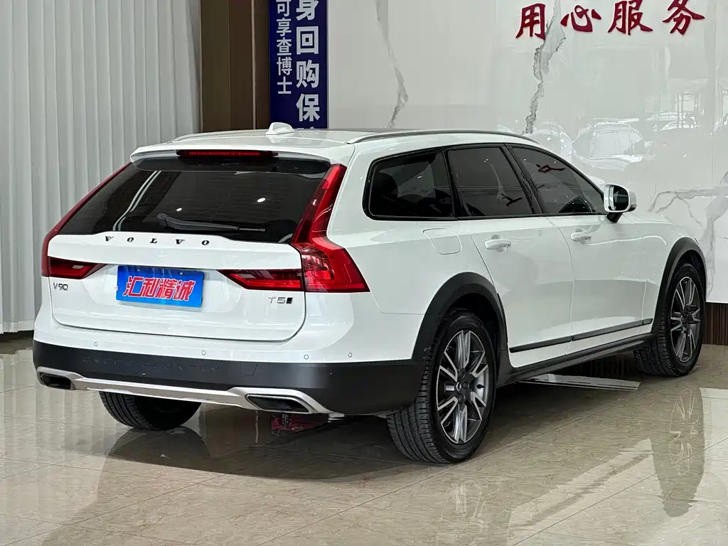 Volvo V90 — миниатюра 5