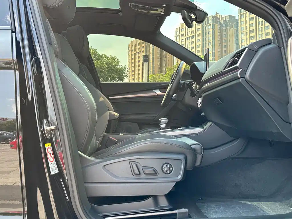 Audi Q5L — миниатюра 19