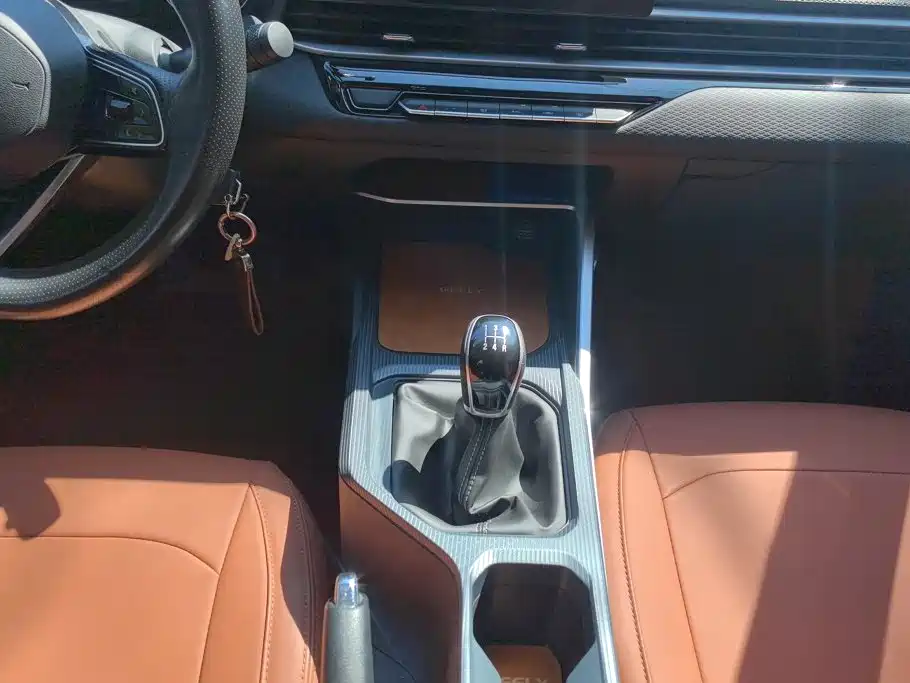 Geely Emgrand — миниатюра 16
