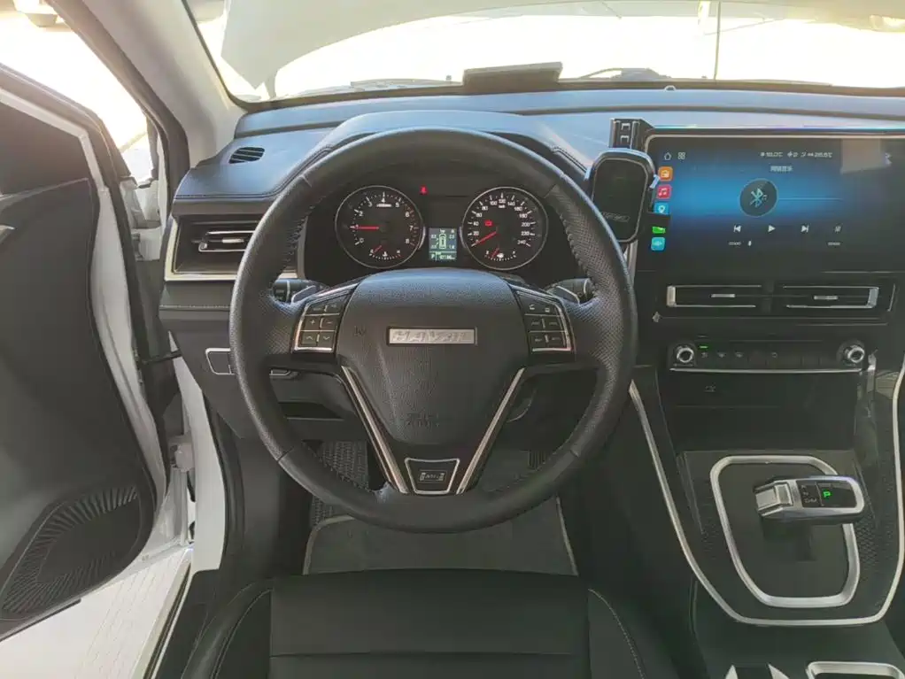 Haval M6 — миниатюра 11