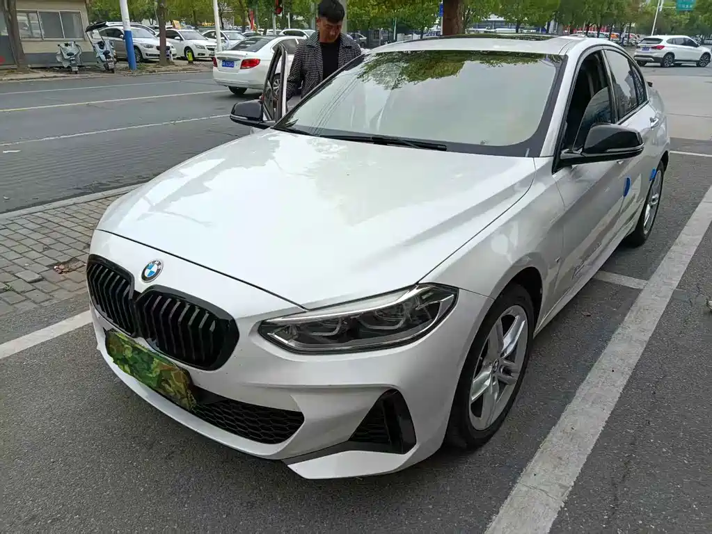 BMW 1 Series 2022