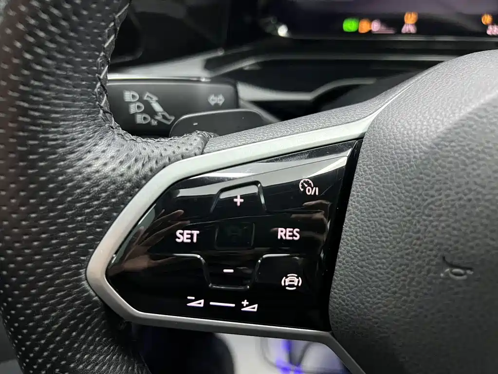 Volkswagen Golf — миниатюра 14