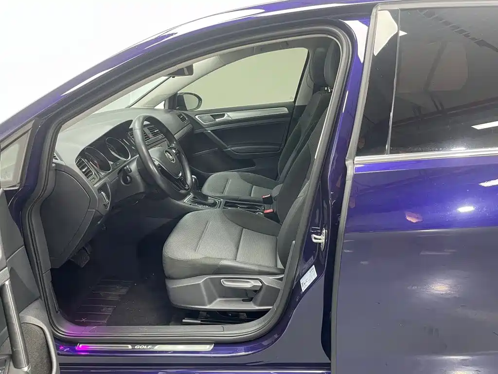 Volkswagen Golf — миниатюра 10