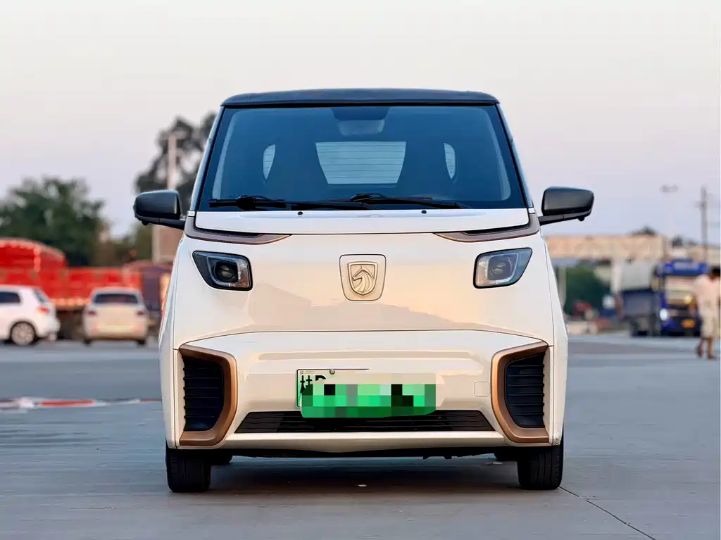 Baojun E200 — миниатюра 2