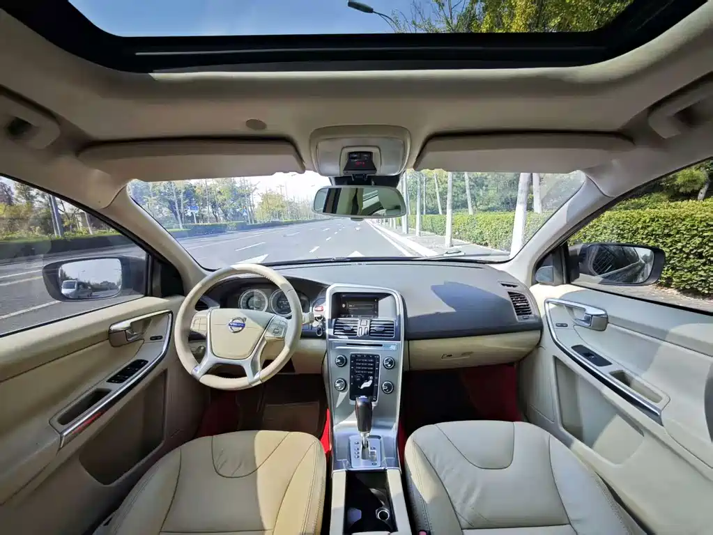 Volvo XC60 (Import) — миниатюра 7