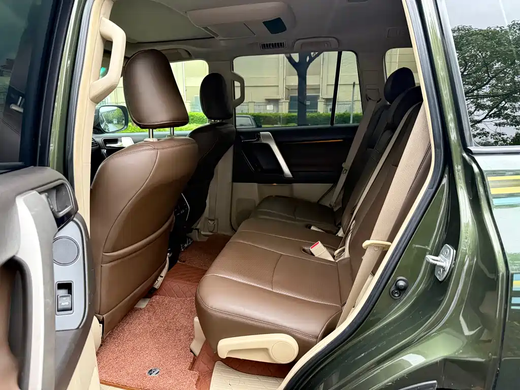 Toyota Land Cruiser Prado 2010 4.0L AT TX-L NAVI