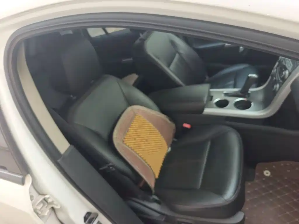 Ford Edge (Import) — миниатюра 25