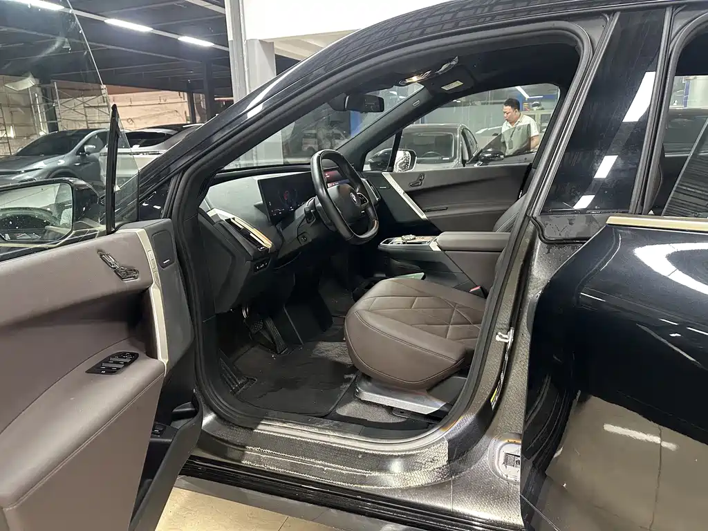 BMW iX — миниатюра 4