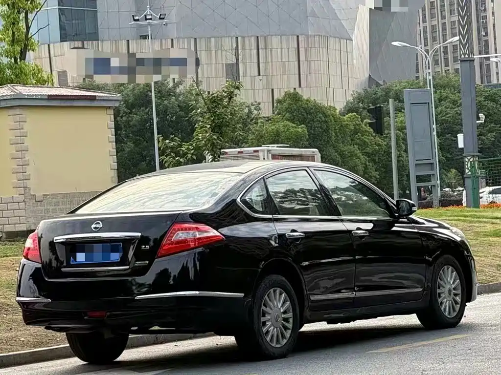 Nissan Teana — миниатюра 5