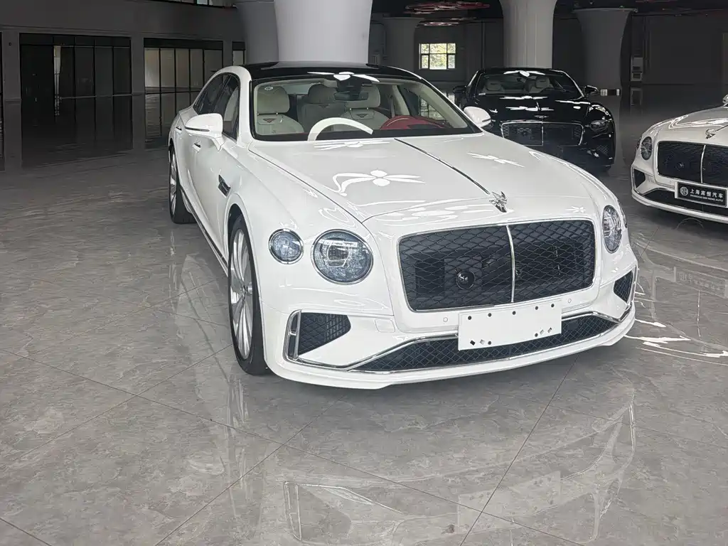 Bentley Flying Spur PHEV — миниатюра 3