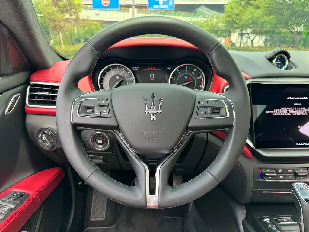 Maserati Ghibli — миниатюра 9