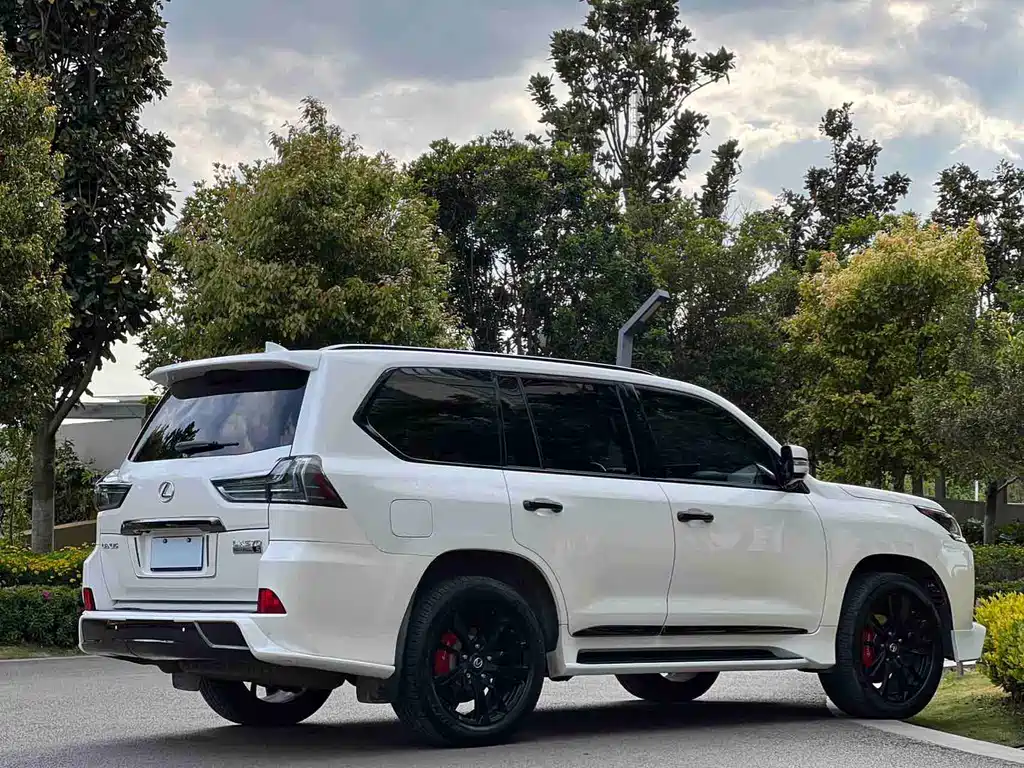 Lexus LX 2016 570 Luxury