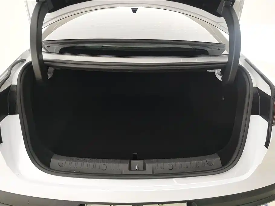 BYD Qin L L 2025 DM-i Smart Drive 80KM Lead
