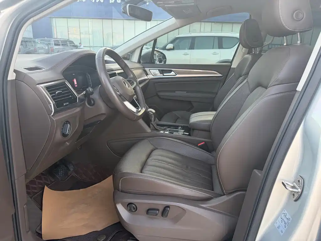 Volkswagen Viloran — миниатюра 8