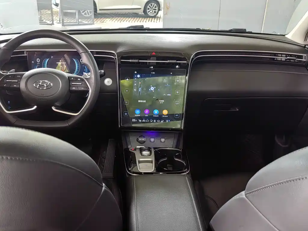 Hyundai Tucson — миниатюра 9