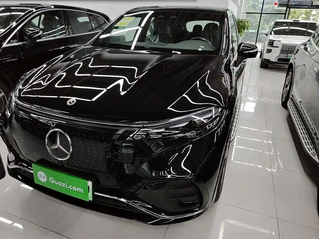 Mercedes-Benz EQS SUV — миниатюра 3