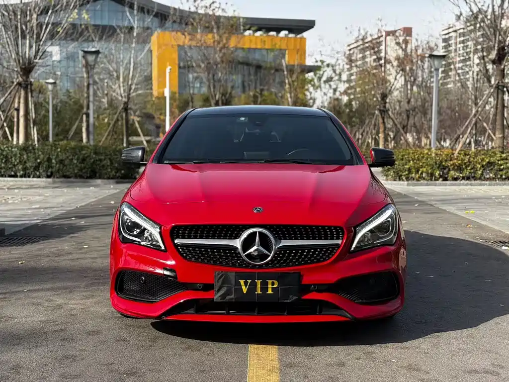MERCEDES-BENZ CLA