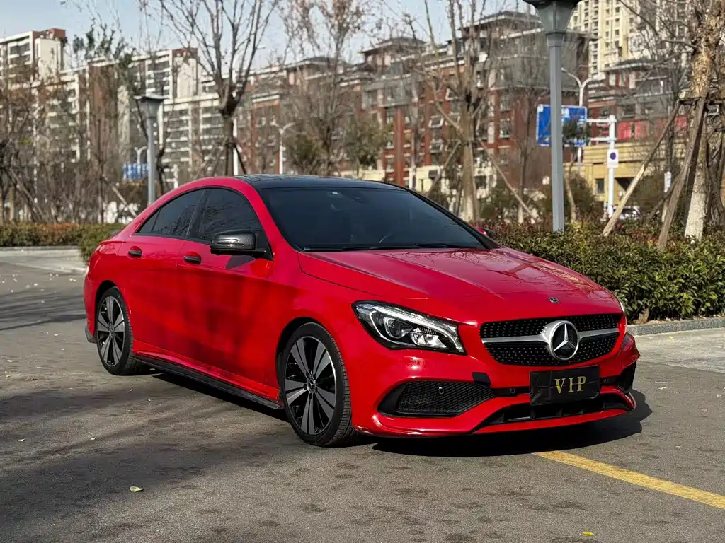 MERCEDES-BENZ CLA