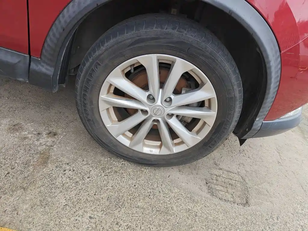 Nissan Qashqai — миниатюра 8