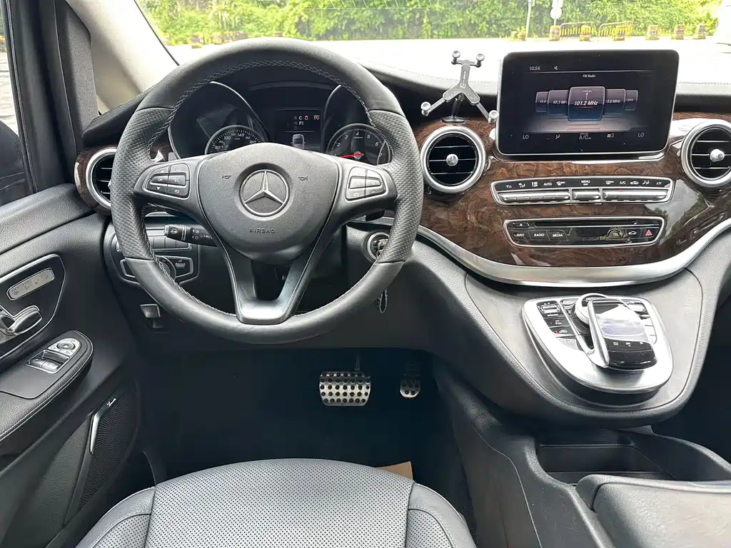 Mercedes-Benz V-Class — миниатюра 4