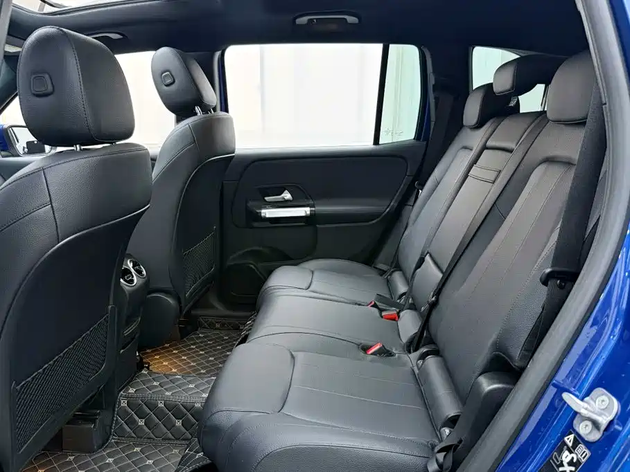 Mercedes-Benz GLB — миниатюра 14