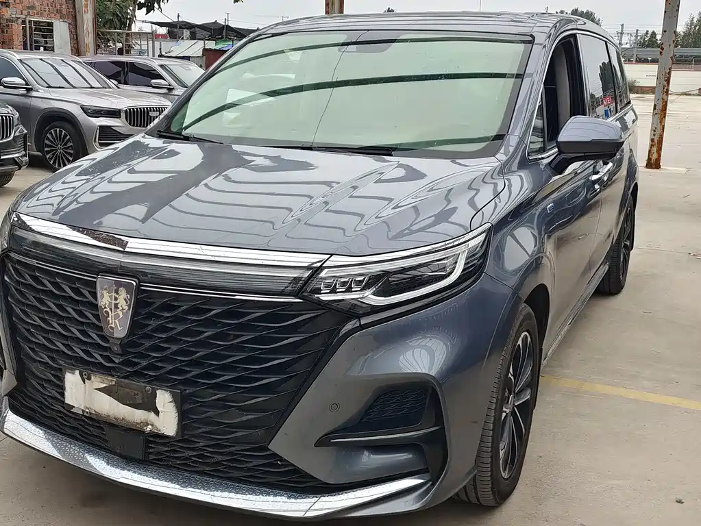 Roewe iMAX8
