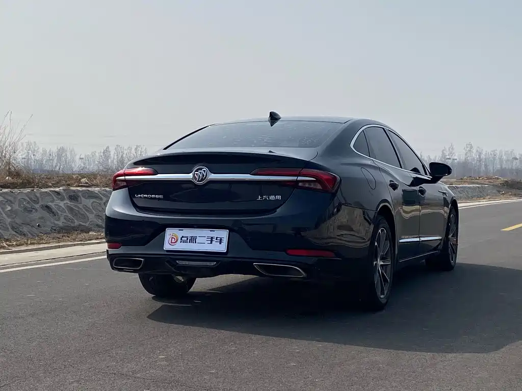 Buick LaCrosse — миниатюра 6