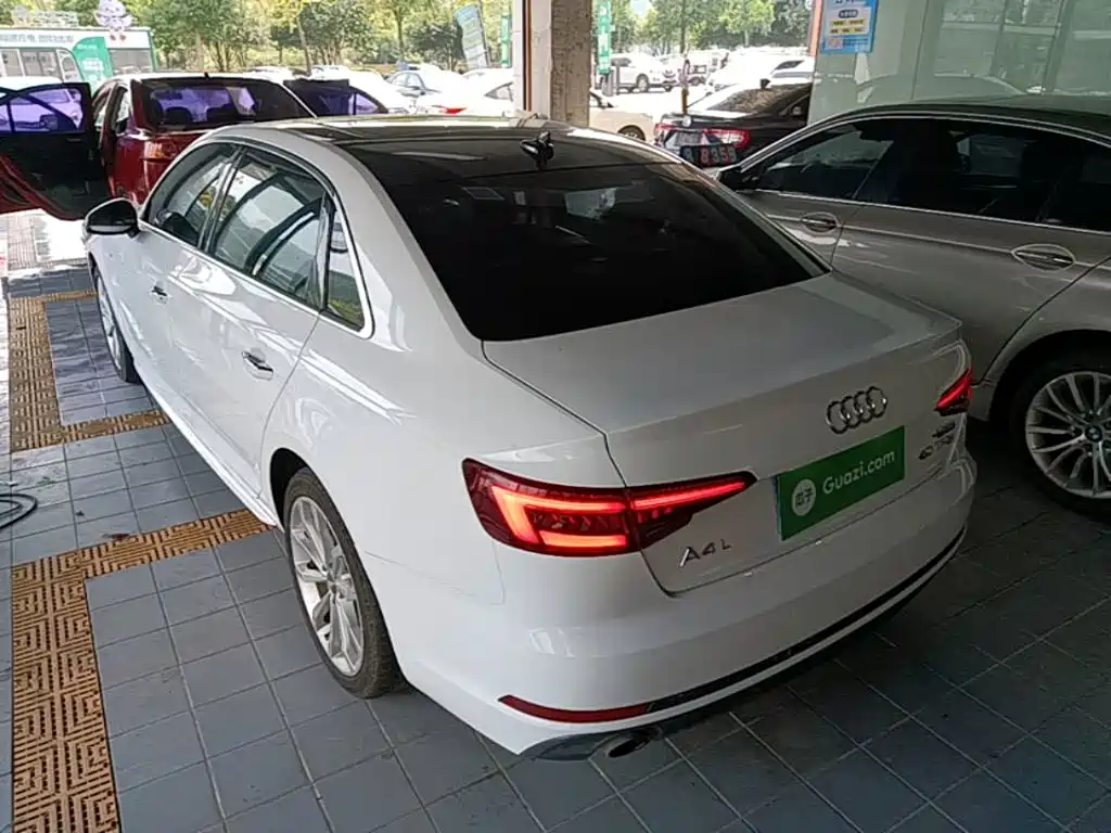 Audi A4L — миниатюра 5