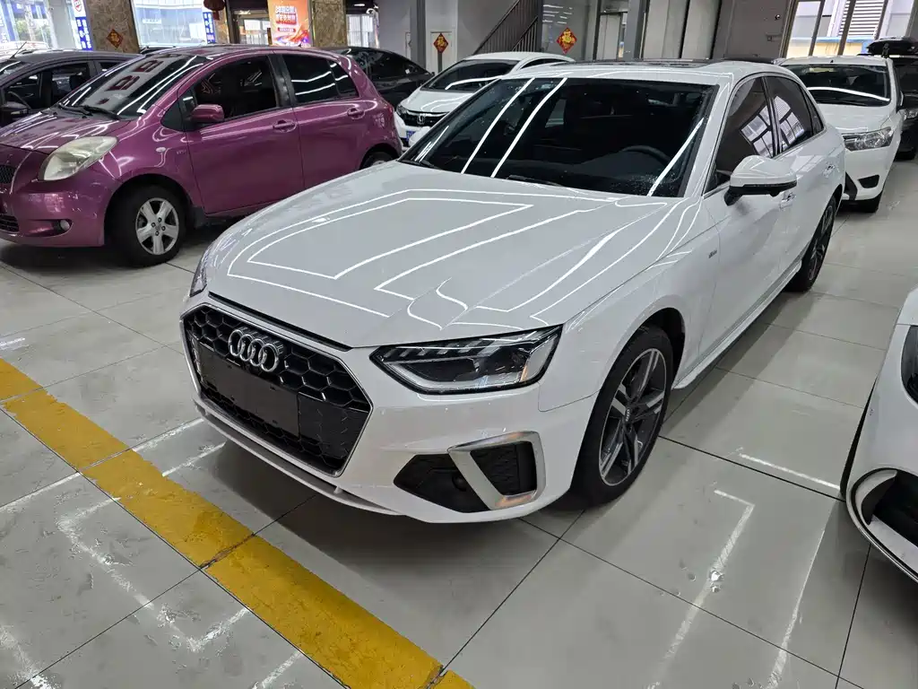 Audi A4L 2021