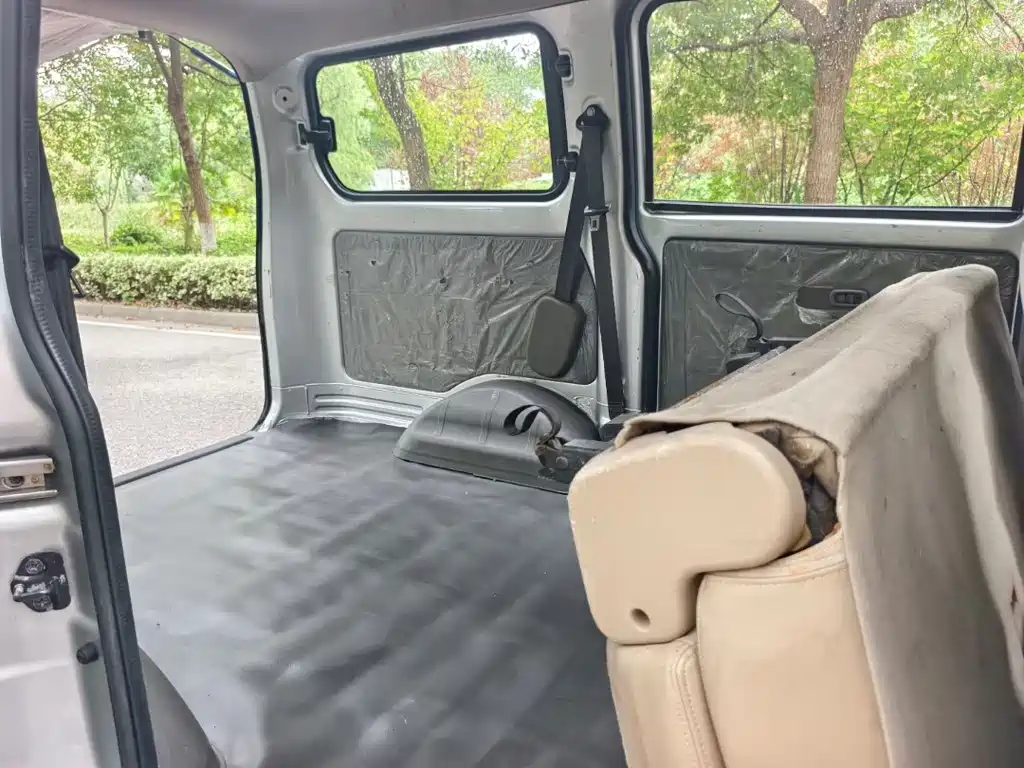 Wuling Rongguang V — миниатюра 4