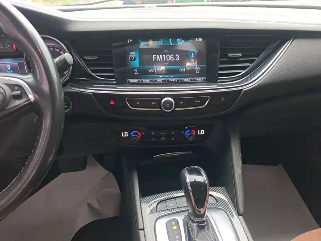 Buick Regal — миниатюра 13