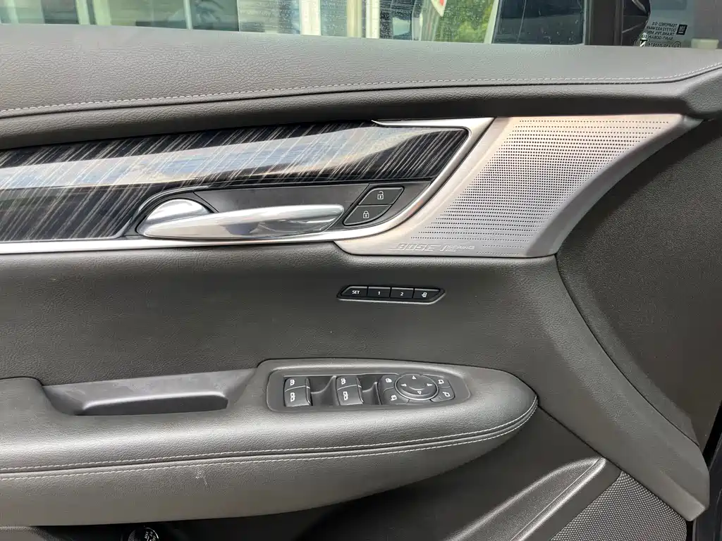 Cadillac XT6 — миниатюра 6