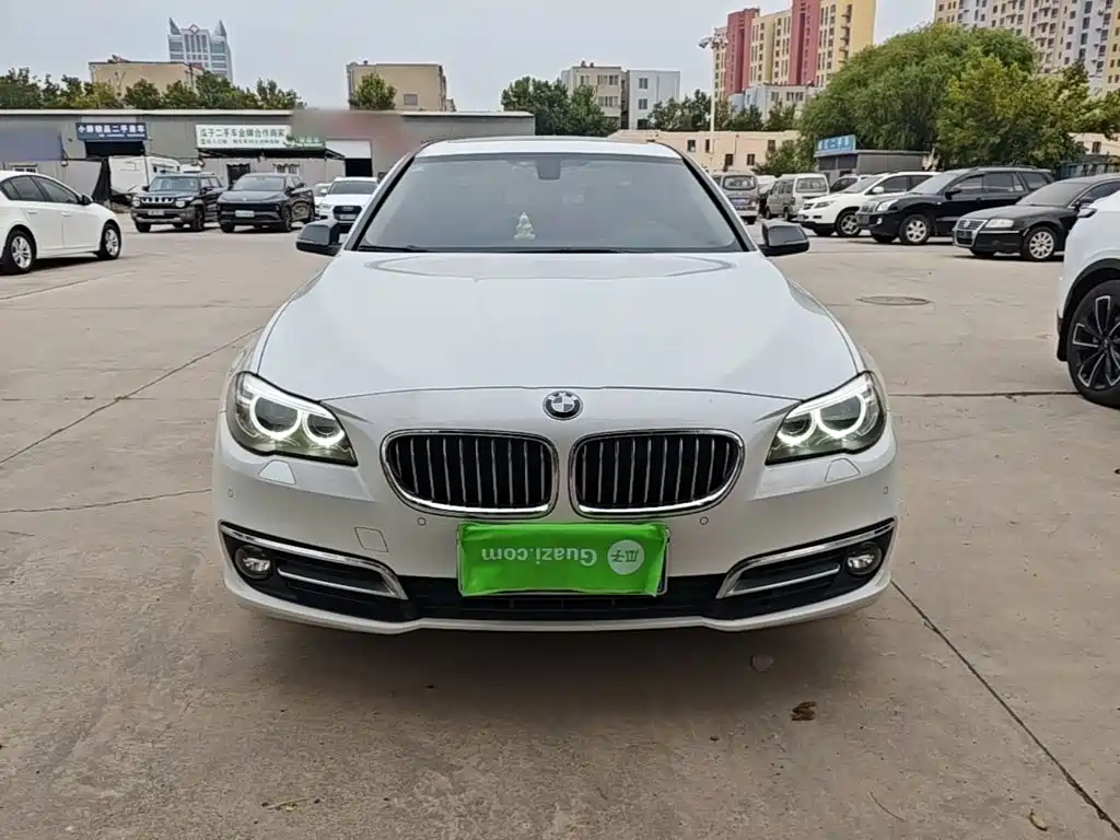 BMW 5 Series — миниатюра 3