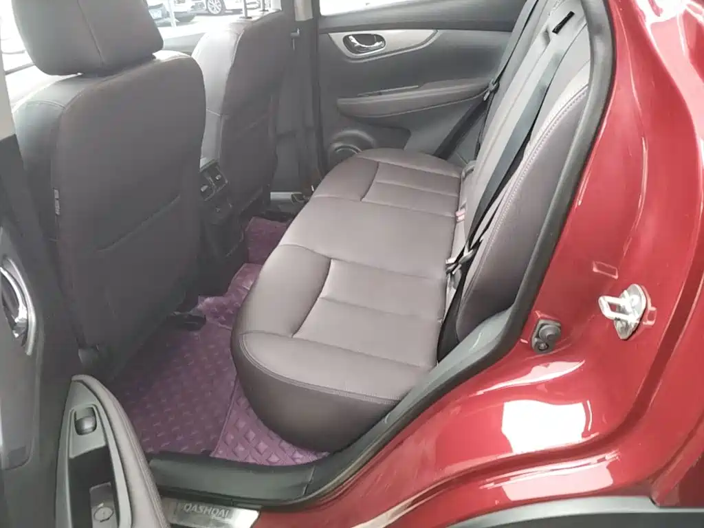 Nissan Qashqai — миниатюра 17