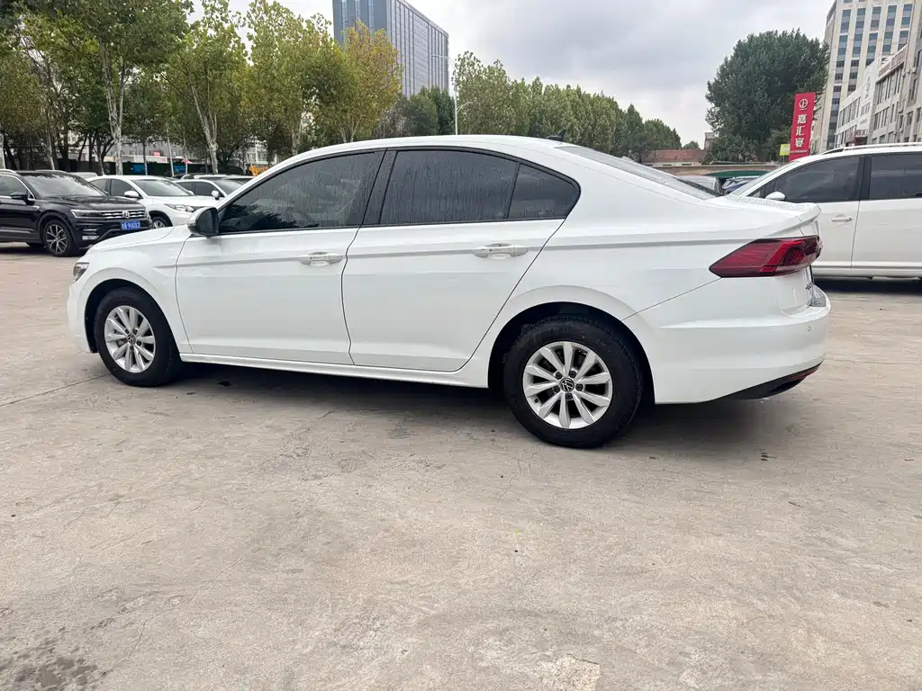 Volkswagen Bora — миниатюра 5