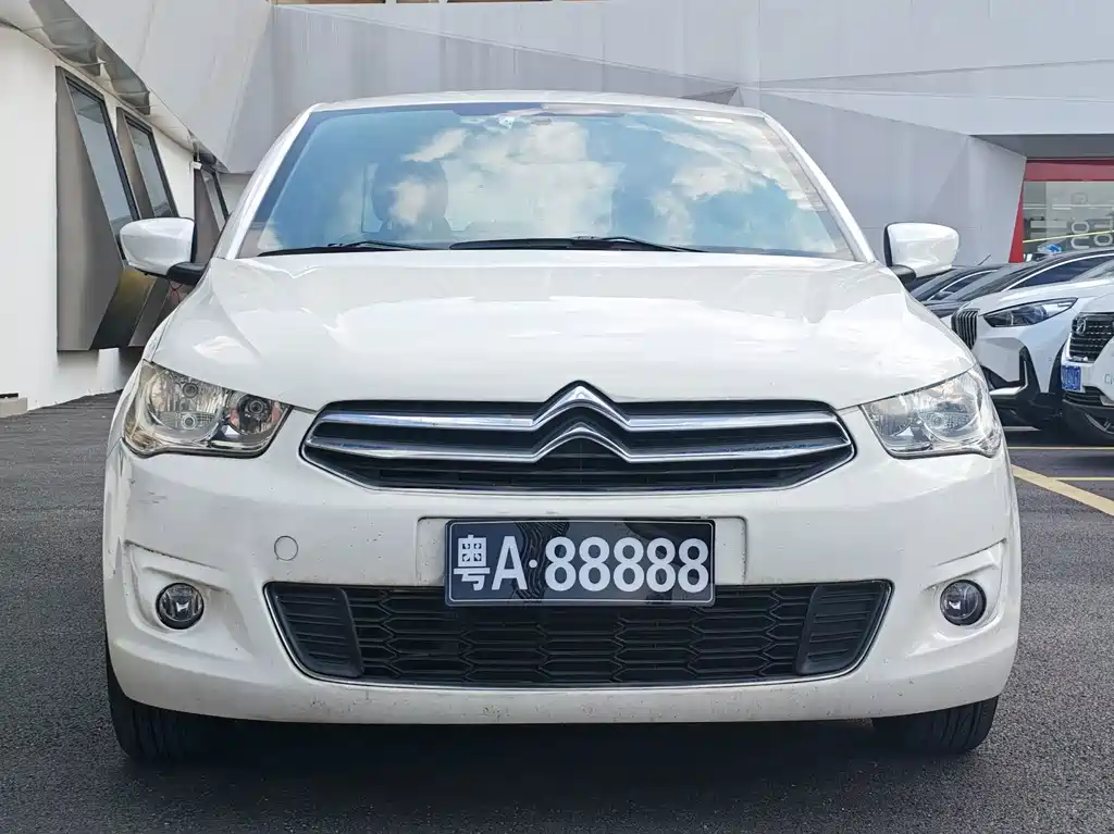 Citroen Elysee — миниатюра 2