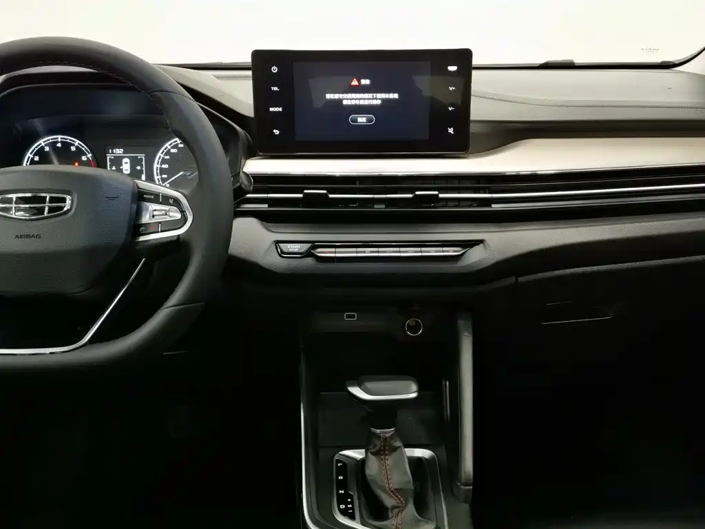 Geely Vision X3 — миниатюра 12
