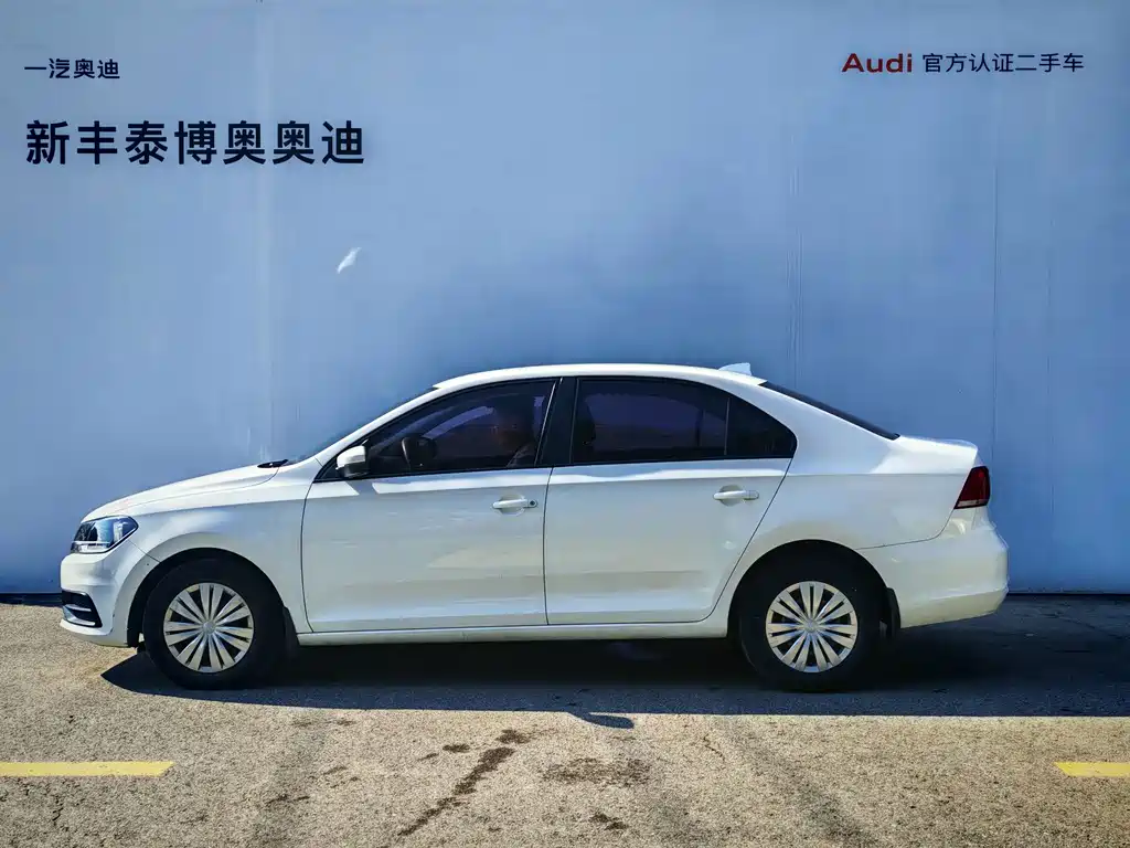 Volkswagen Santana — миниатюра 3