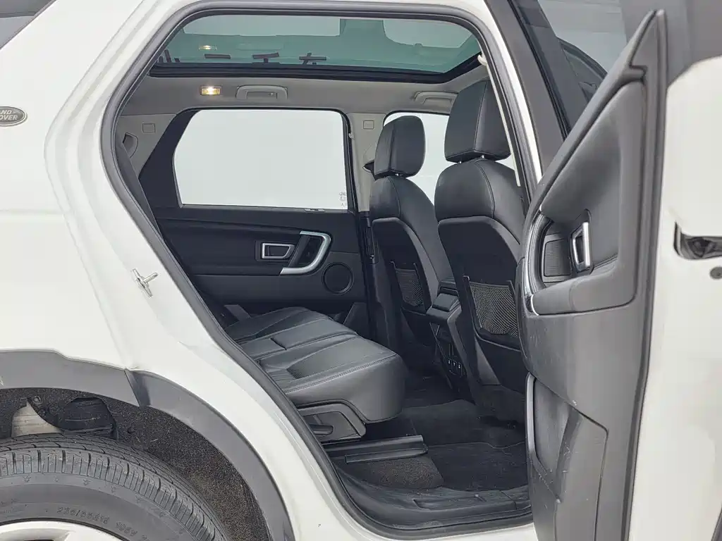 Land Rover Discovery Sport — миниатюра 10