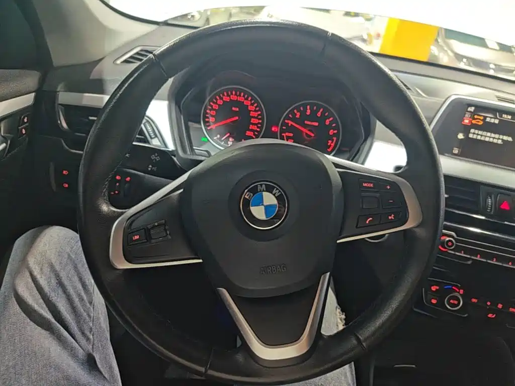 BMW X1 — миниатюра 11