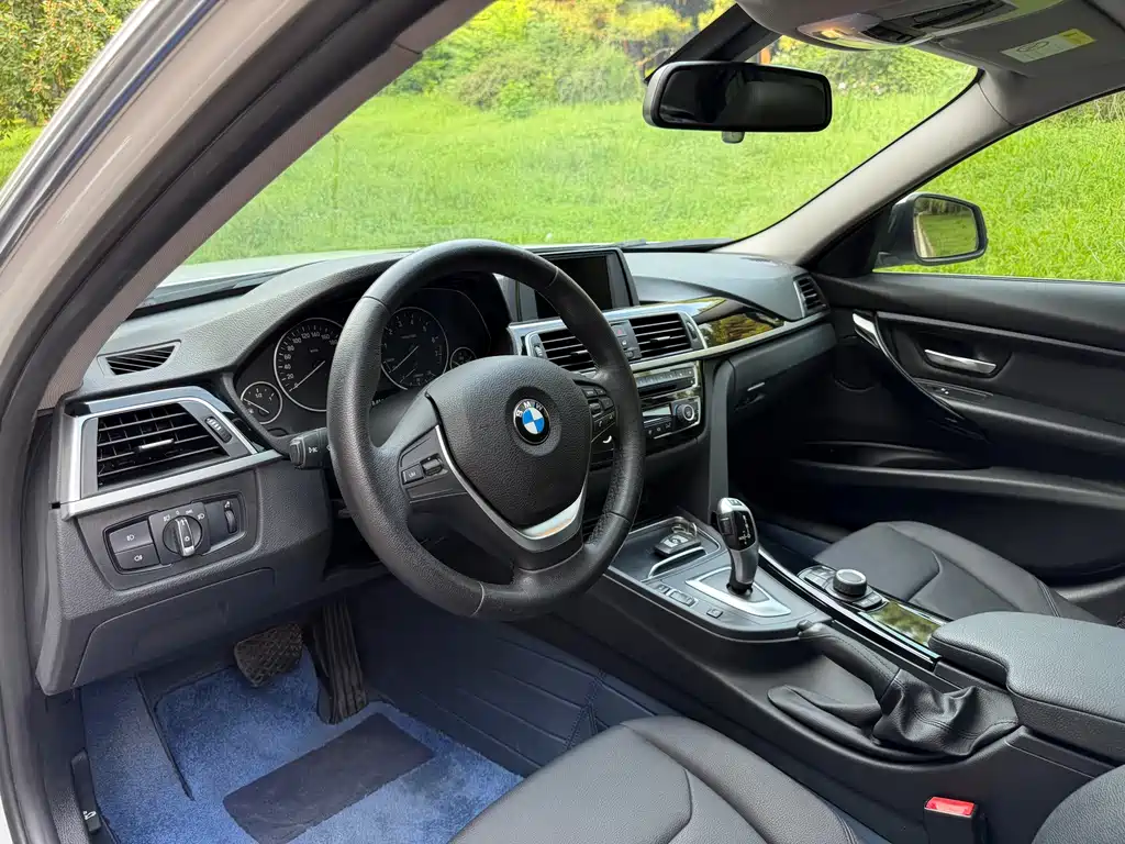 BMW 3 Series — миниатюра 9