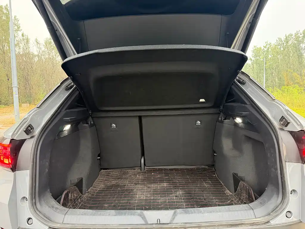 Volkswagen ID.4 Crozz — миниатюра 10
