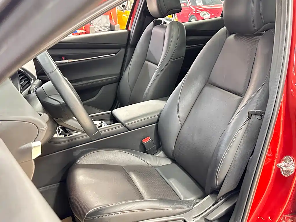 Mazda Mazda3 3 2020 2.0L AT